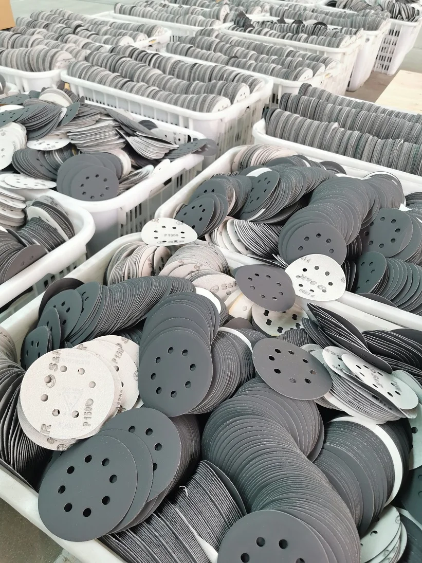 60 discos de lijado de 5 pulgadas papel de lija orbital de grano 320 600 800 1200 1500 2000 con pano de tachuela papel de lija