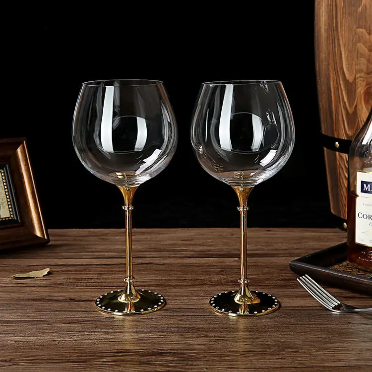 Red grape wine glass factory Hot Sale Glasses high-end household European crystal diamond red wine glass Metal Red Wine Glass