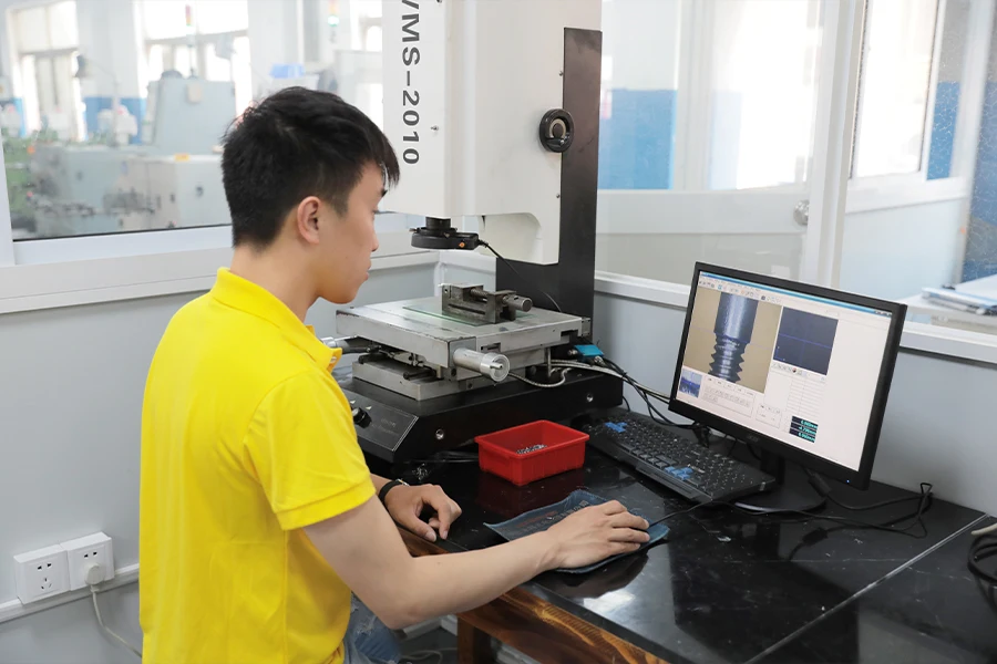 Chicago screws New design 1mm head thickness flat head brass leather belt screws chicago screws