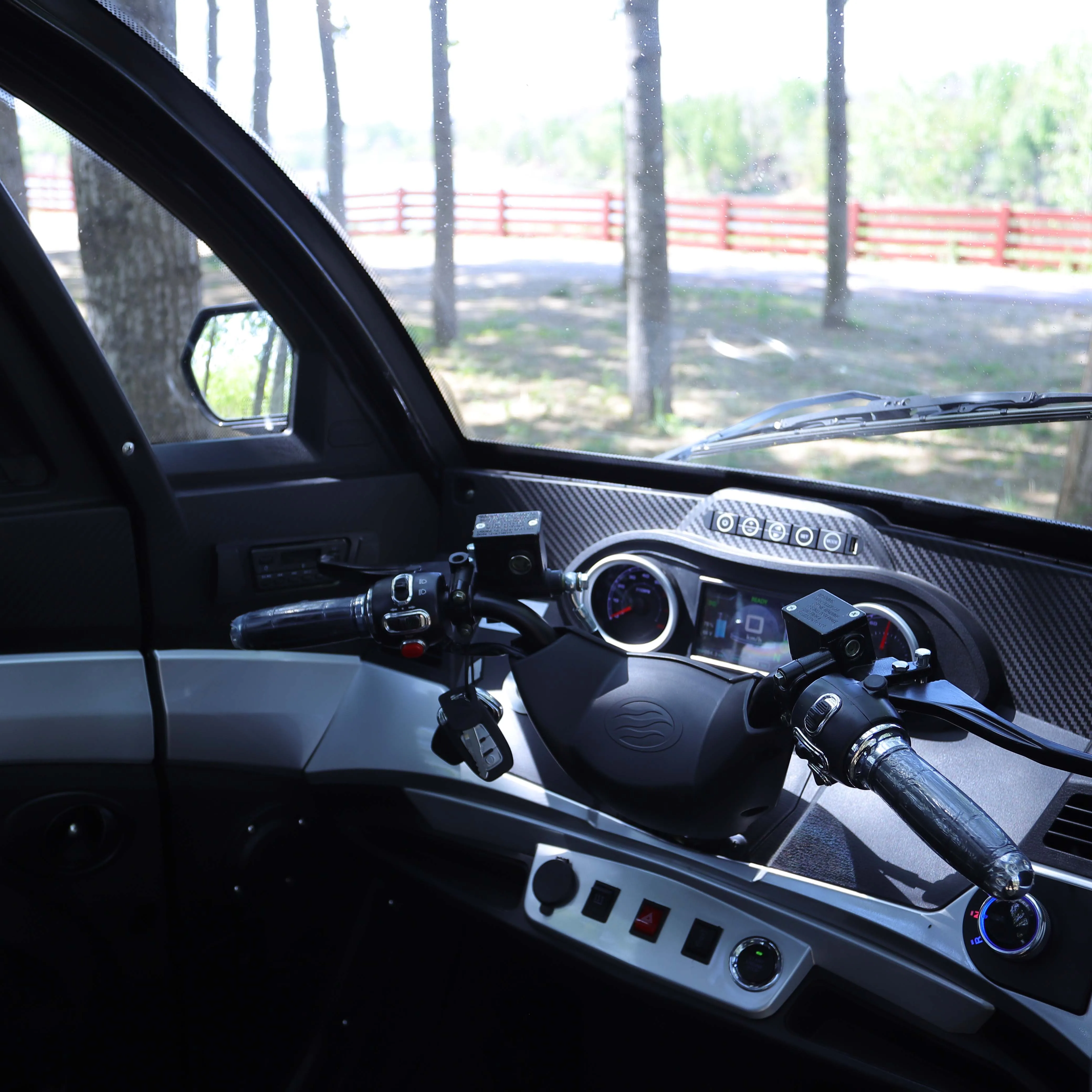 EEC approved chinese cheapest electric mini car three wheeler scooter