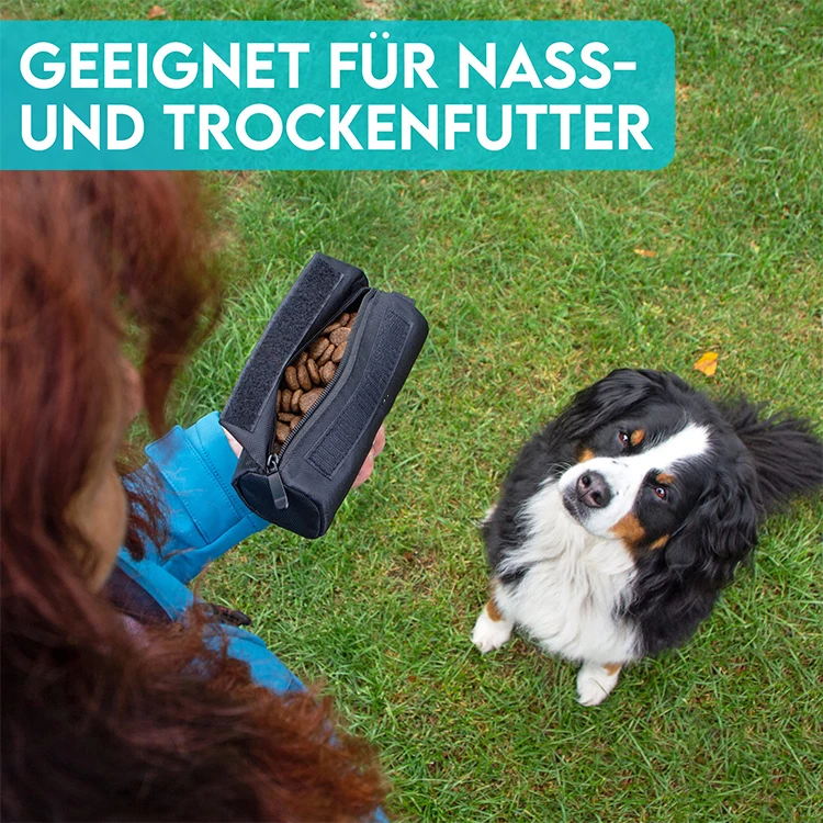 QQgift custom durable Dog Treat Pouch Dog Treat Bag with Waist Clip Carabiner Side Pocket high quality  dog training treat bags