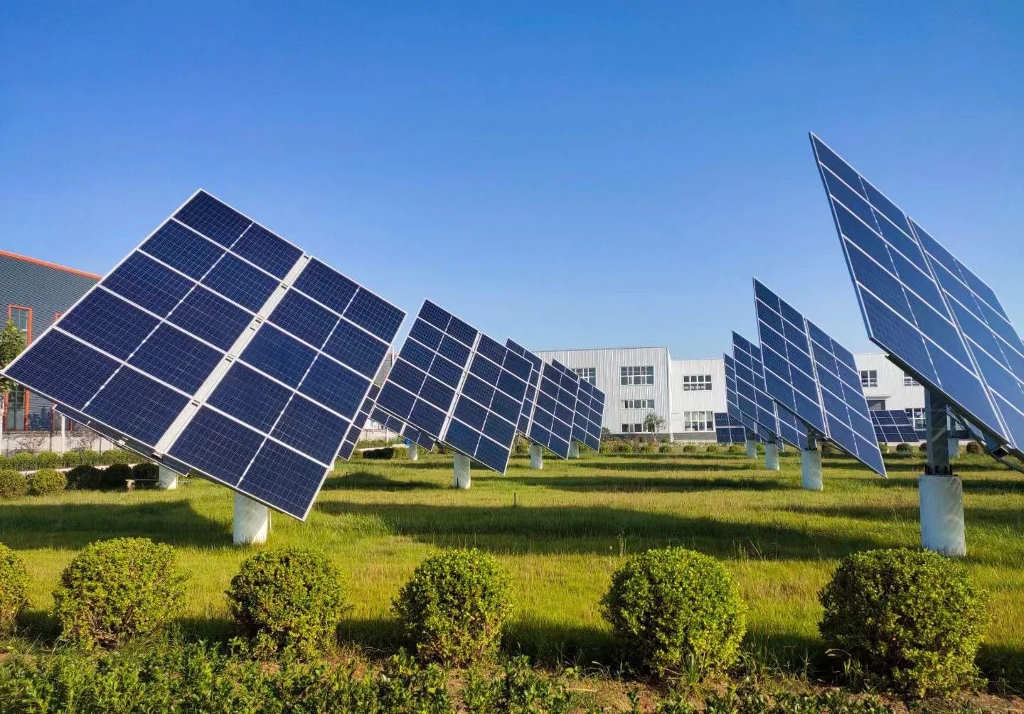 solar tracker china trade dual axis solar tracker 1kw solar pv tracker bifacjal