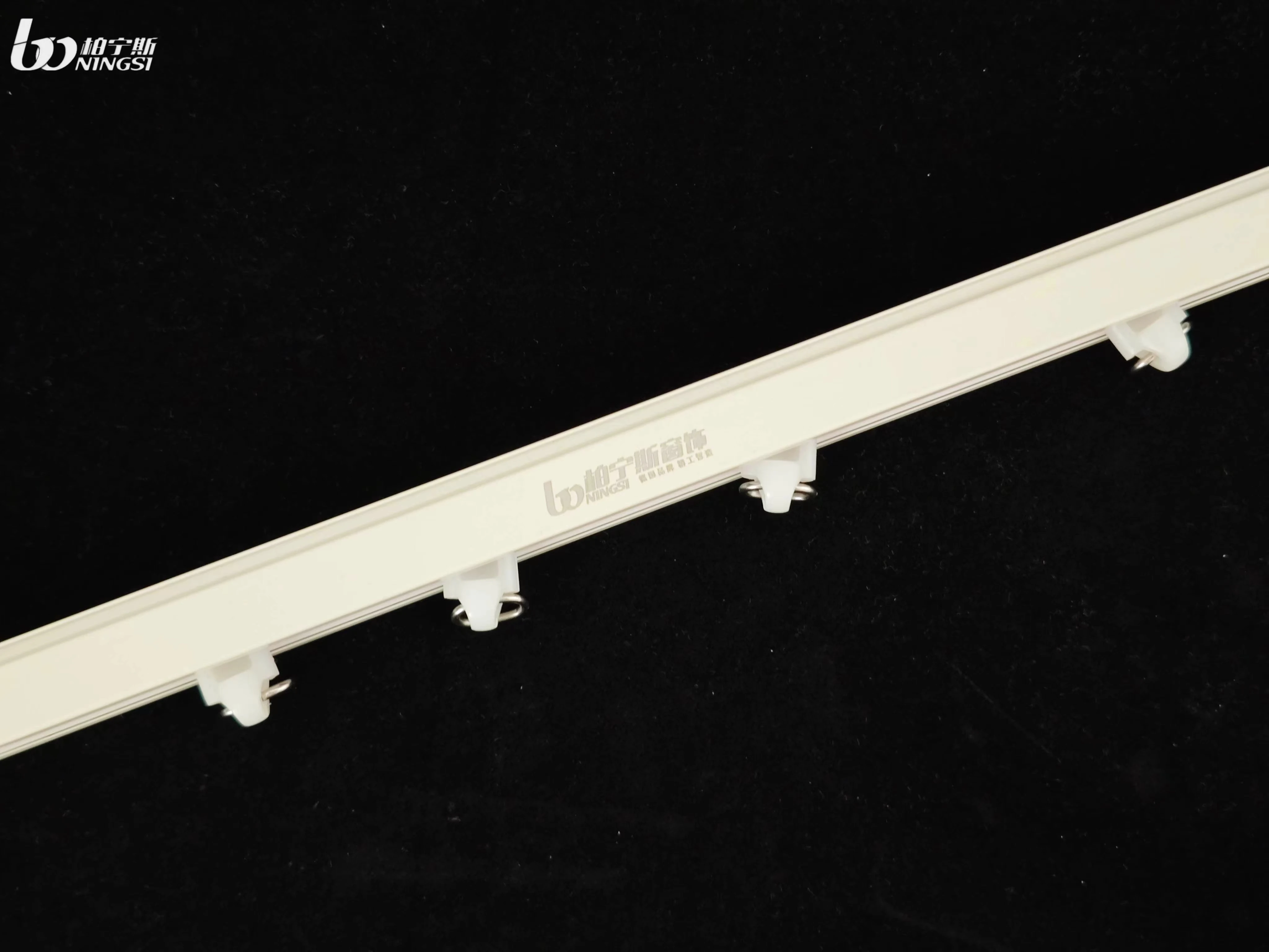 China Factory Direct Sale Heavy-Duty Aluminum Alloy Curtain Rail Track for Windows