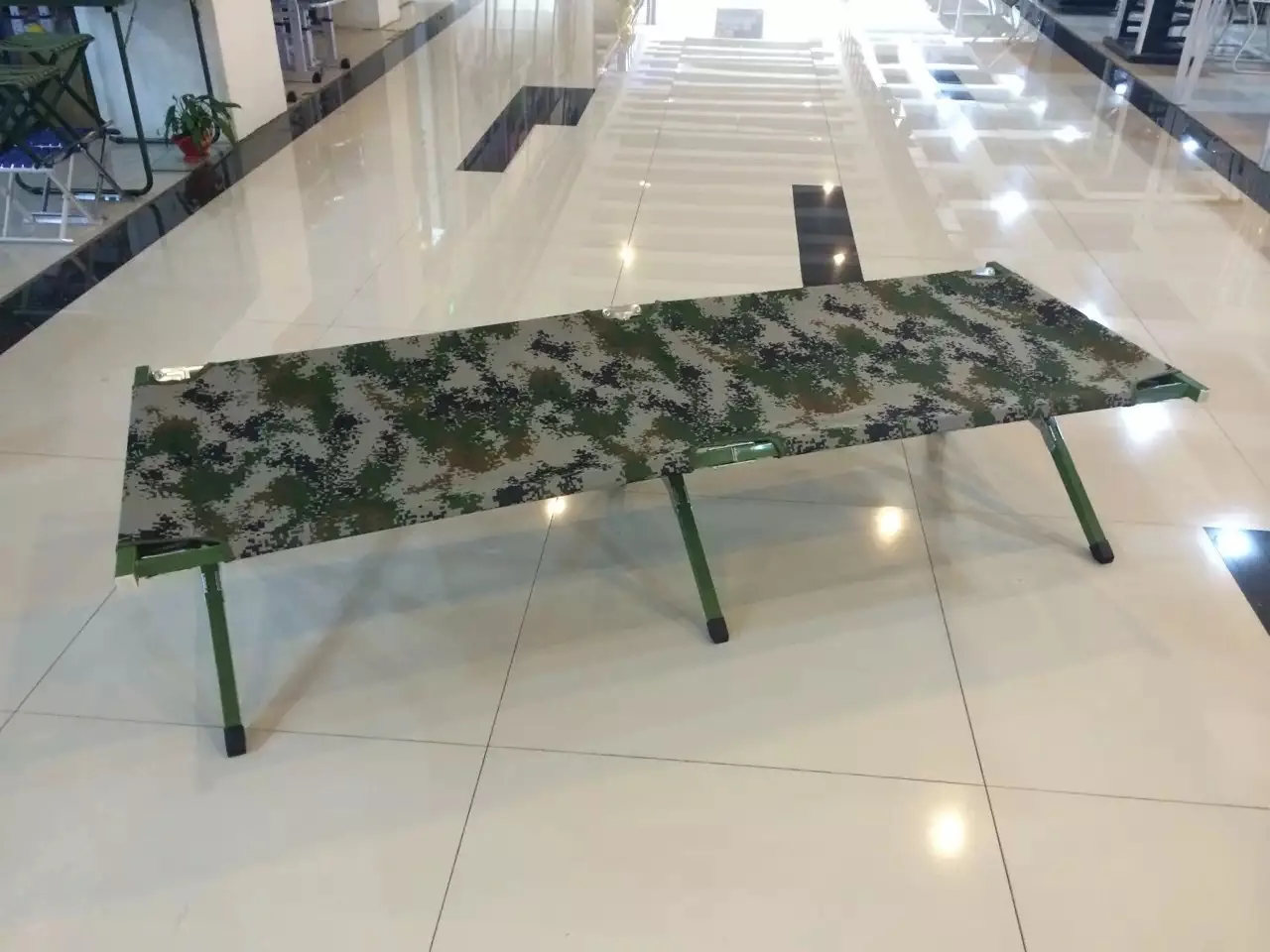 Convenient Easy Move Stainless Steel Outdoor Camping Tent Portable Folding Cot Bed