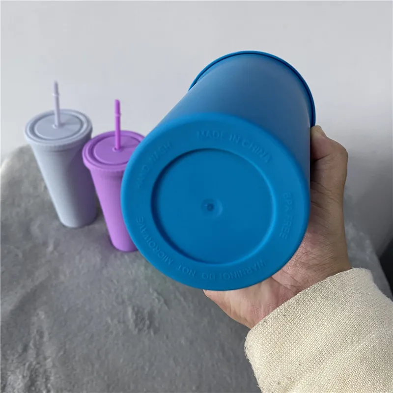 Reusable double walled plastic Pastel Colored BPA Free Venti 22oz matte acrylic tumbler drinking Cup with Lids and Straws