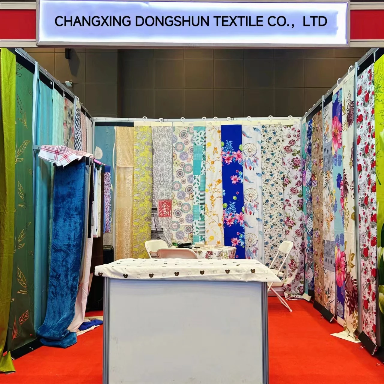 Satisfaction Guarantee Stain Resistant 100% Polyester Colorful Plain Cotton Bedsheet Yarn Dyed Bedding Fabric