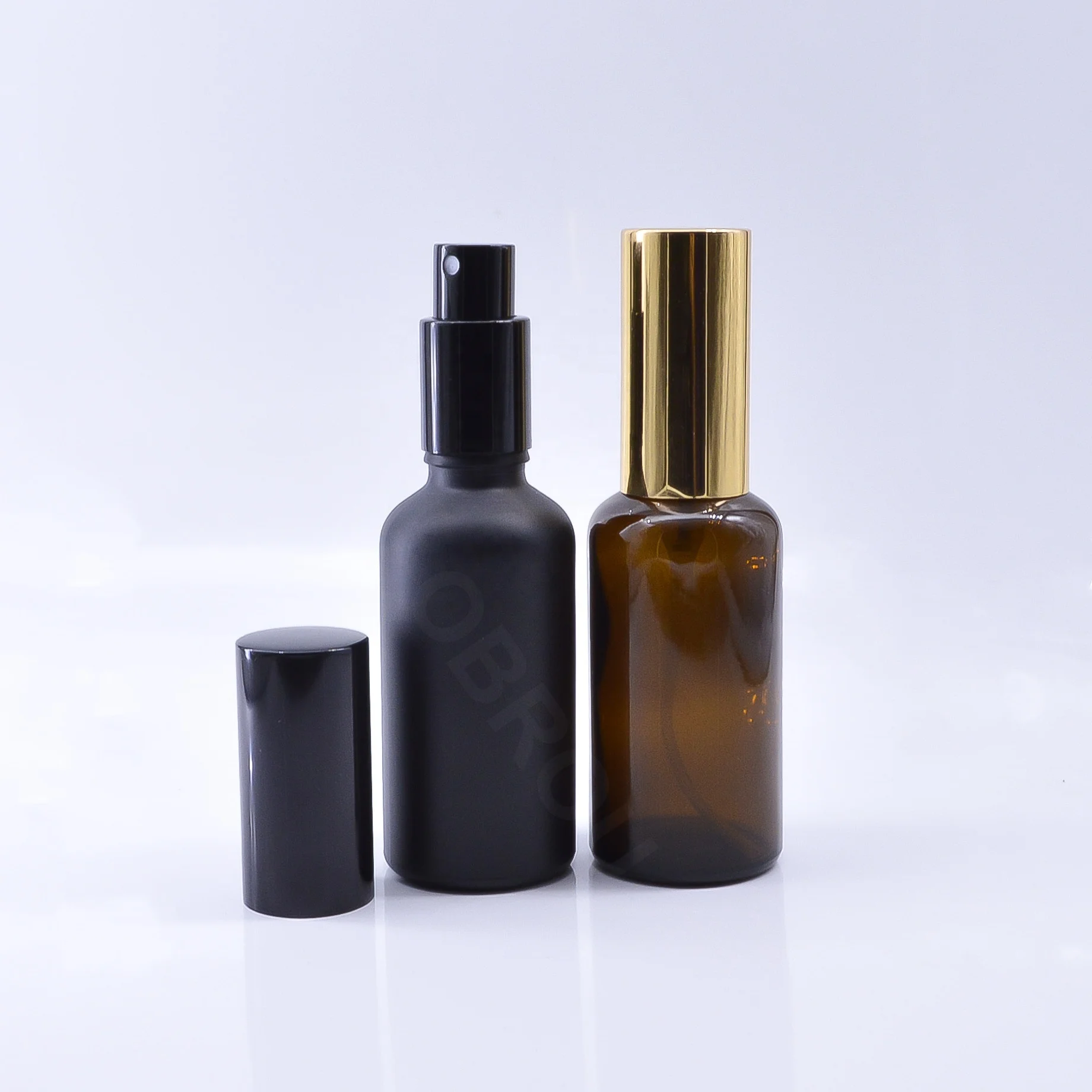 Cosmetic round matte black 30 50 100ml fragrance oil glass perfume bottle with spray pump cap