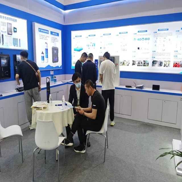 Iot Smart multiparametic online Water Quality monitory monitoring Sonde Sensor rs485 analyzer instruments controller