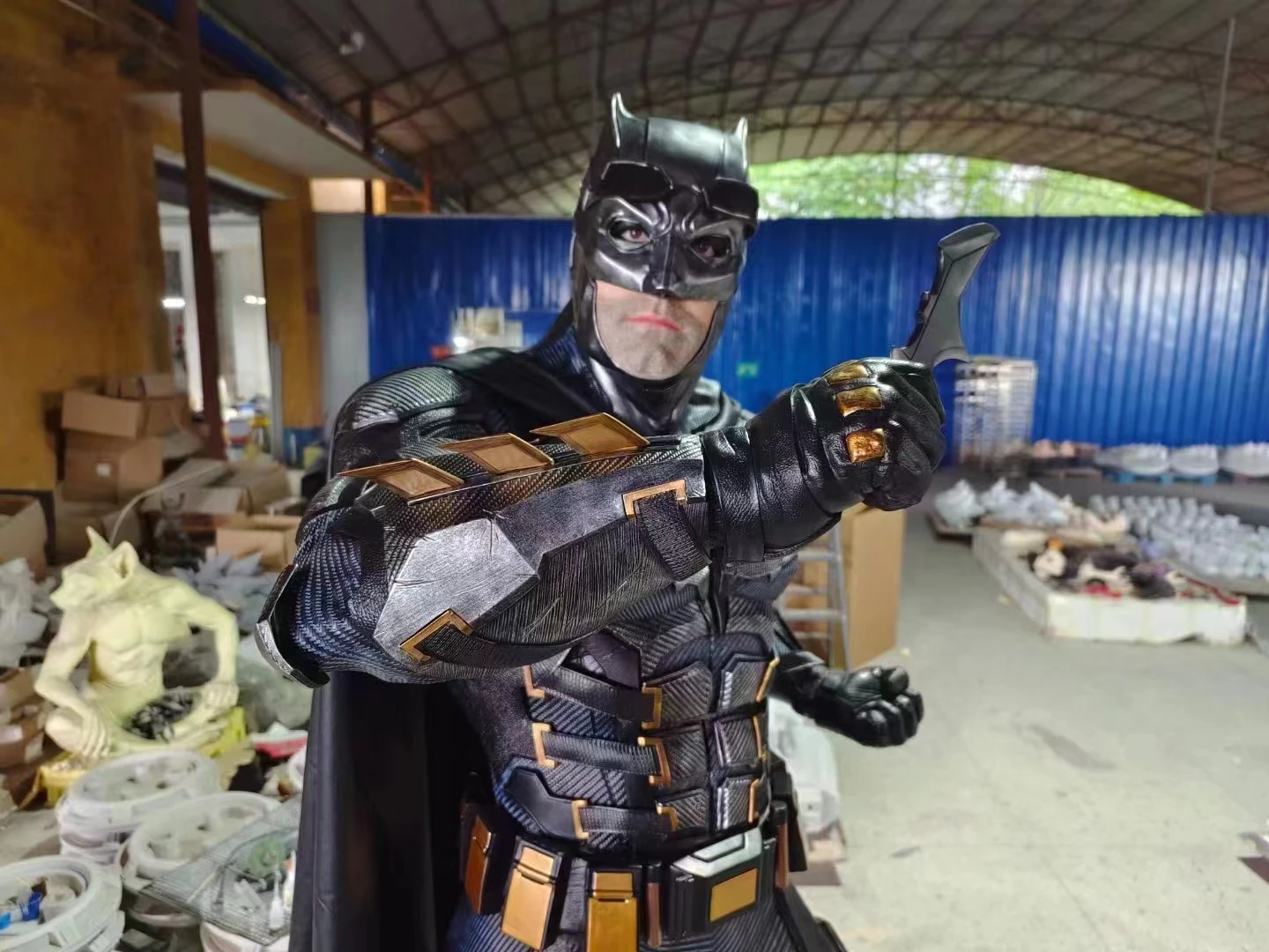 Горячая распродажа Высококачественная фигурка Бэтмена в натуральную величину из стекловолокна статуя скульптура для домашнего декора
