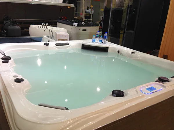 Sunrans Outdoor whirlpool spa pool Acrylic Balboa Outdoor hot tub for 5 6 people use