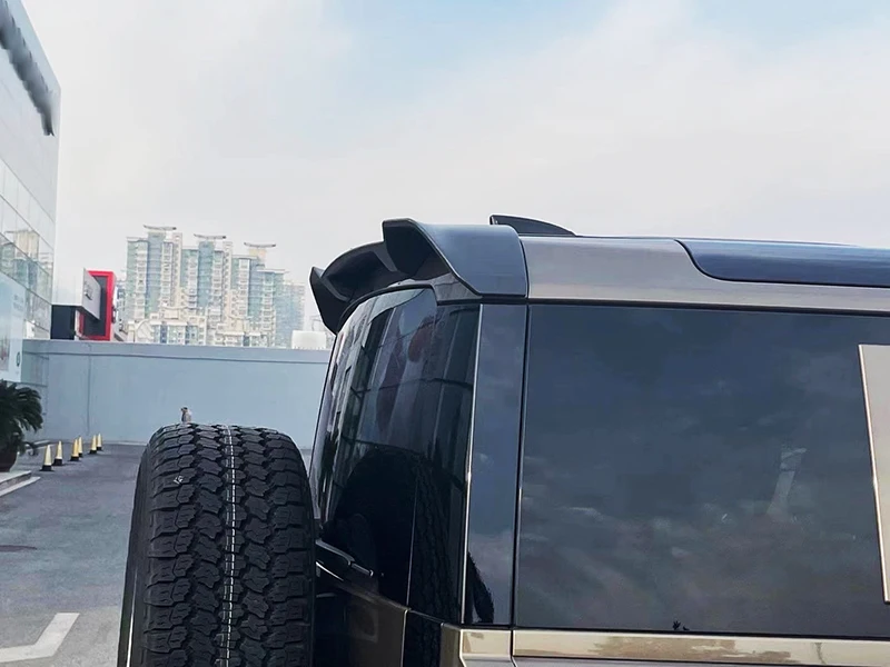 Заводская поставка, высокое качество, блеск ABS, черный задний спойлер на крышу для land rover defender 2020