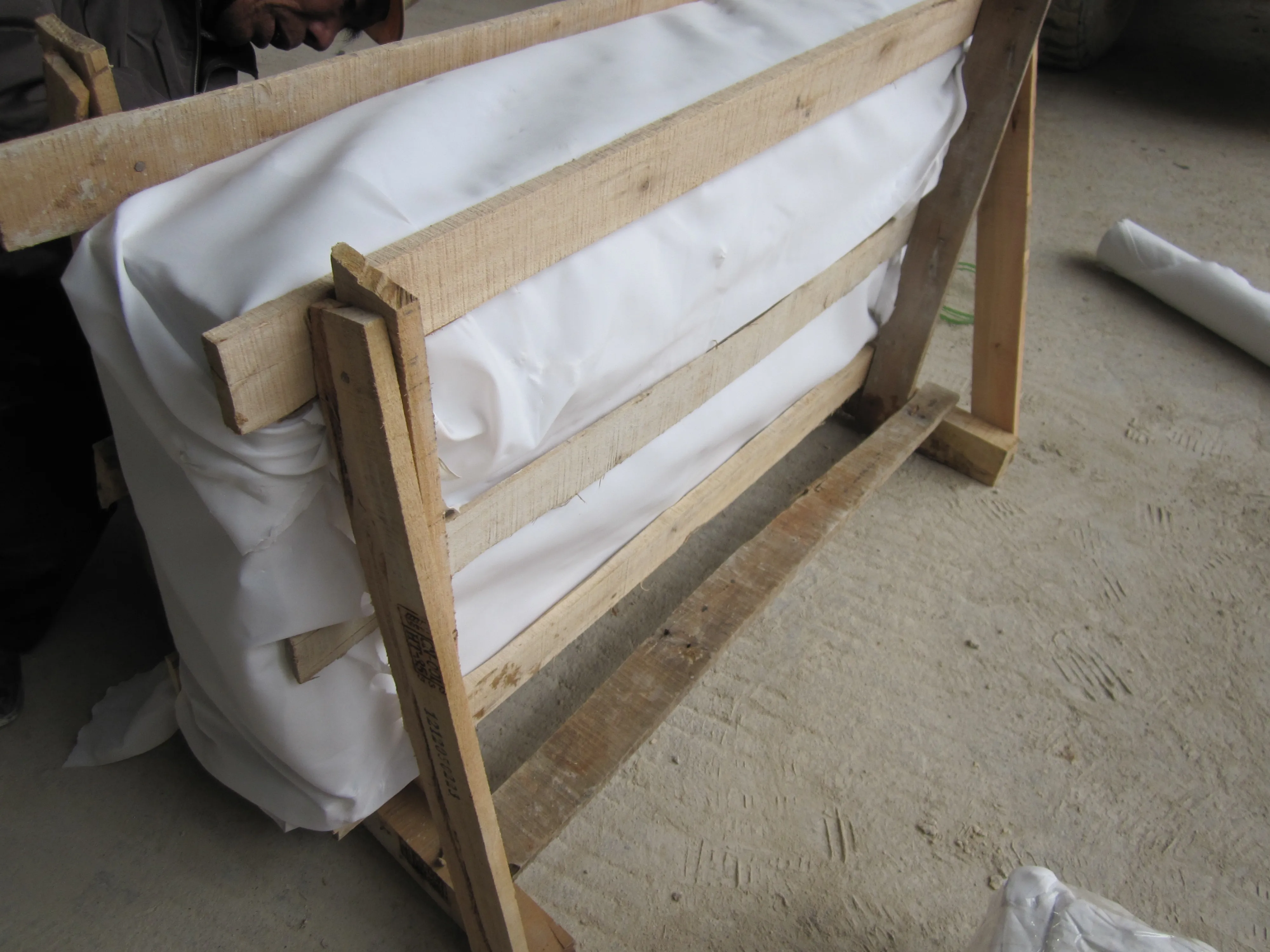 DAYA Stone Customized Wholesale High Quality Natural Flamed Rough Bahama Granite Top Slab Floor Tiles for Outdoor Use G603 Stone