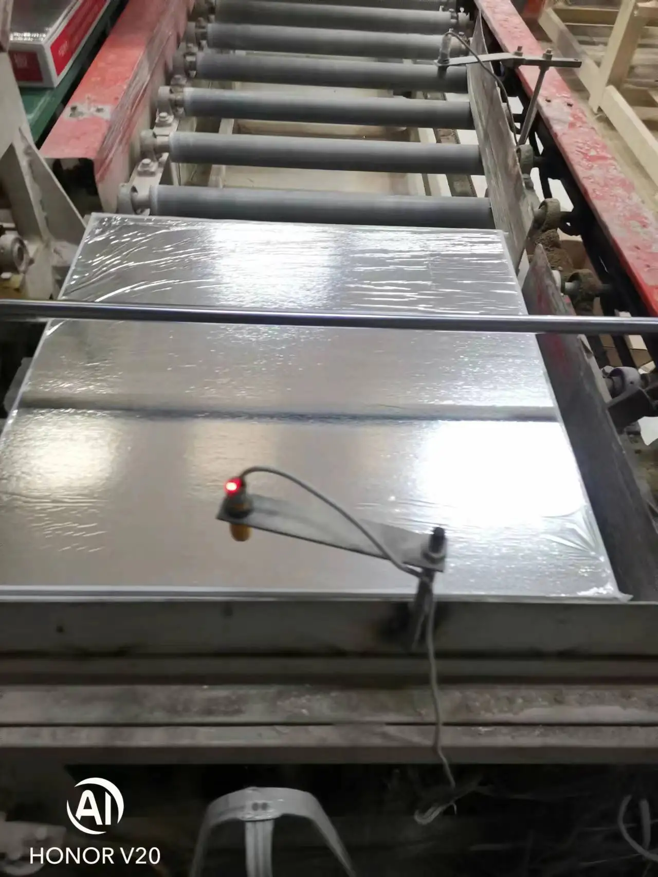 Manufacturing Machine For PVC Film Laminated False Gypsum Ceiling Panel/Board/Tiles Making Machine