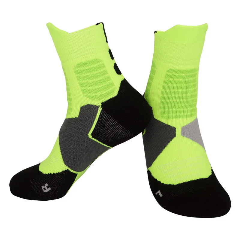 OEM Wholesale Basketball Socks Man Terry Absorbent Elite  Athletic Anti-slip Grip Basketball Sports Socks