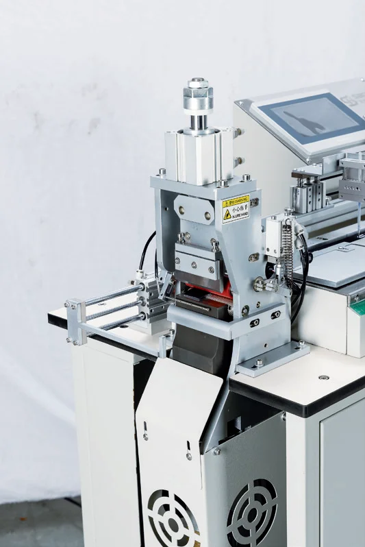 T-1070 industrial Factory Direct Commercial Computerized Elastic Joining Cutting Machine