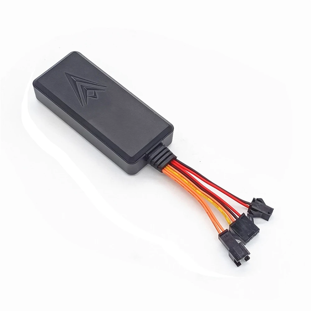 Smart Voice listening SOS Alarm Loudspeaker Seeking Car  Remote lock Motorcycle Car GPS Tracker for Vehicle