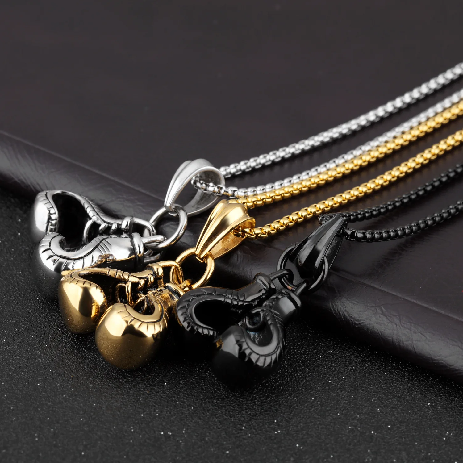 Fashion Sport Fitness Stainless Steel Mini Fist Pendant Necklace Titanium Steel Punk Boxing Glover Pendant Necklace for Men Gift