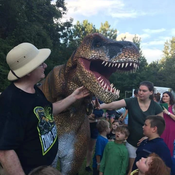Hot Sale Animatronic hidden legs dinosaur wearable costume for park