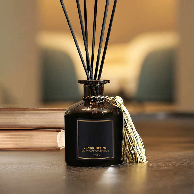 DGC Private Label 50ML Home Decor Classic Black Hotel Perfume Fragrance Natural Essential Oil Reed Diffuser With Aroma Stick