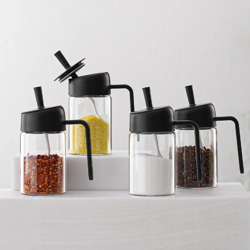 Wholesale kitchen lead-free clear glass spice bottles with ladle storage jars