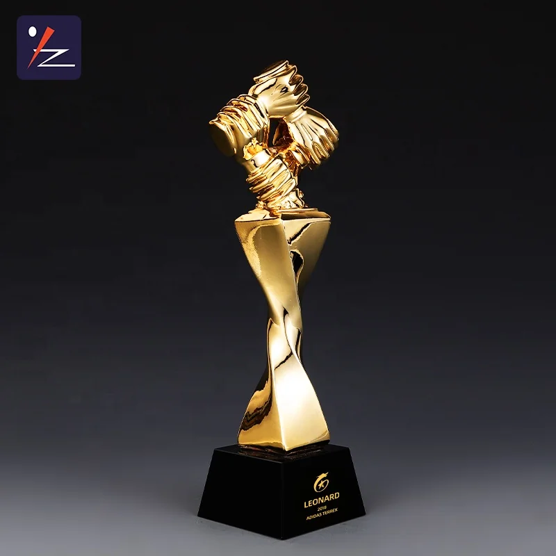 New creative trophy resin crystal trophy custom sports competition prize trophy