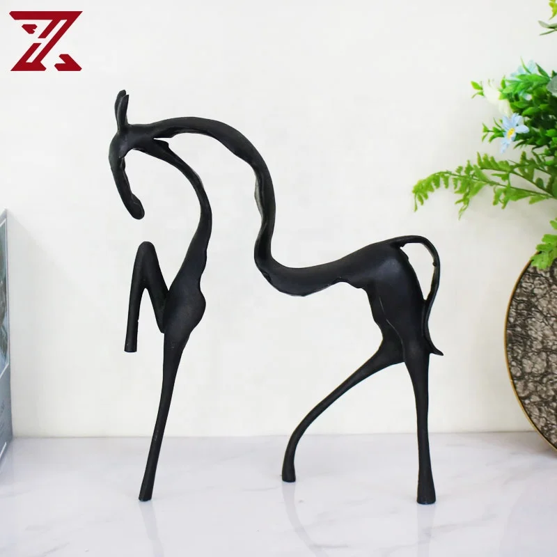 Chinese style creative home black crafts figurine abstract cabinet office cast iron horse sculpture