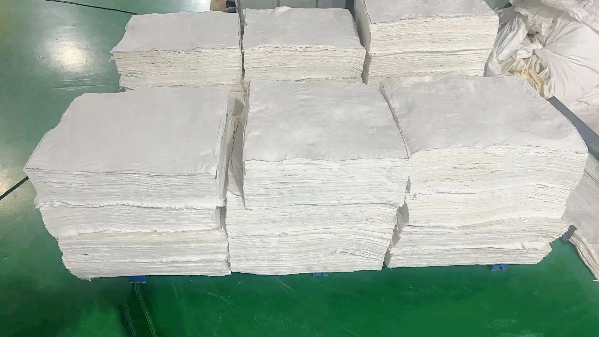 Wholesale Wiping Rag White Rags 100% Cotton Rags Bed Sheet Uncut for Industrial Cleaning