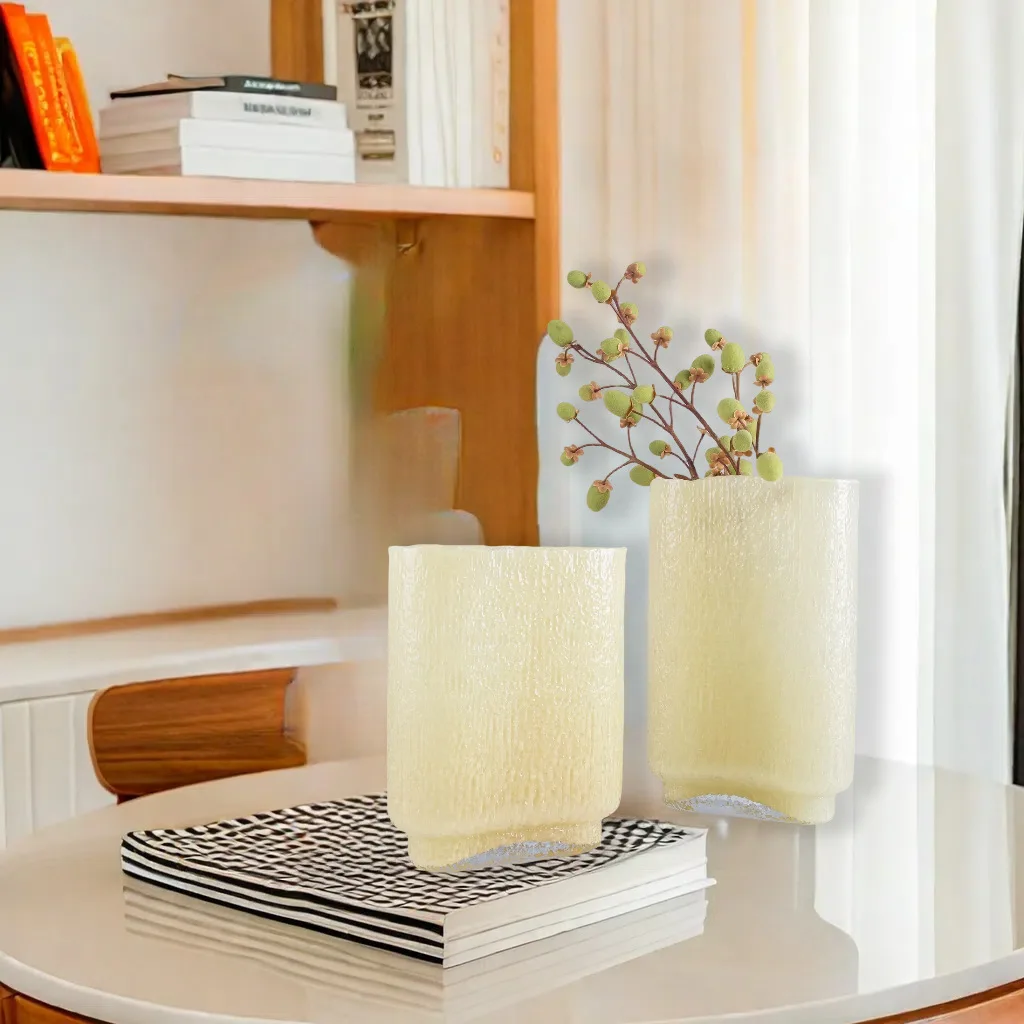 Small Vintage Style Modern Yellow Vase Crystal Glass Home Decor Europe Bud Vase With Ribbed Line Set