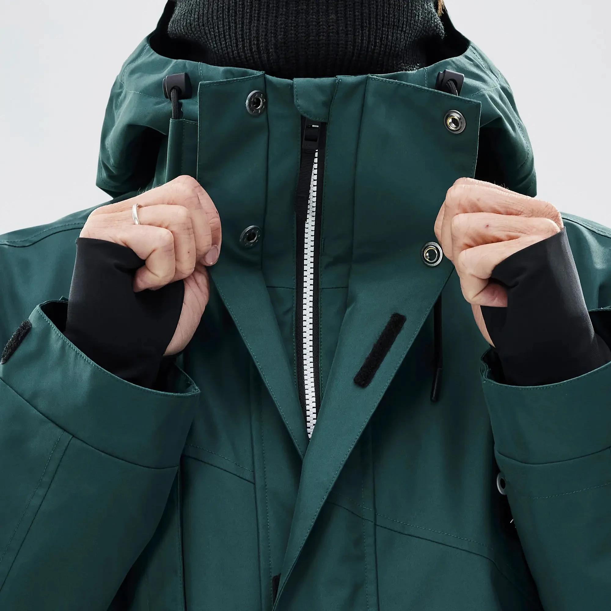 2024 Outdoor Professional  Winter Outdoor Waterproof  Ski & Snow Wear  Snowmobile Breathable Winter Ski Coat