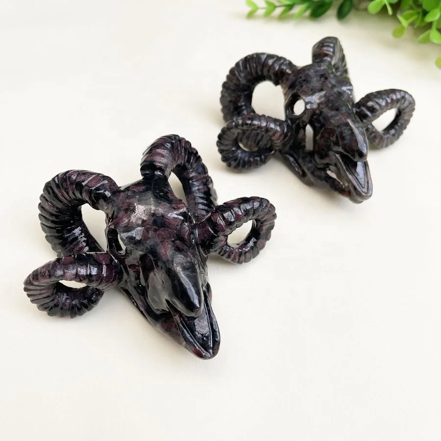 Customized Semi-precious Stone Crafts Natural Crystal Crafts Quartz Crystal Sheep Head Skulls
