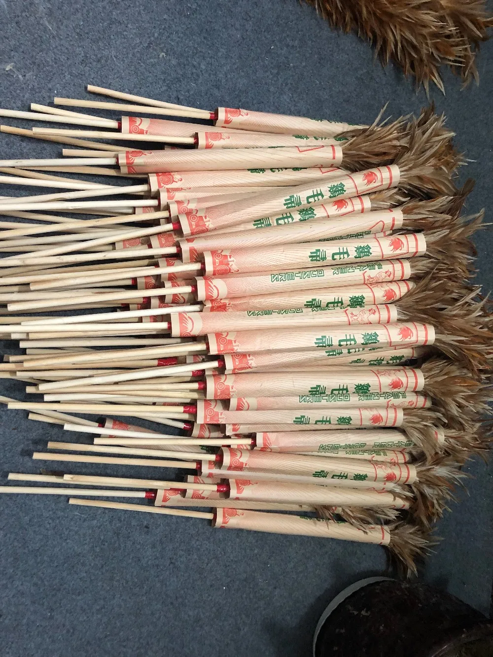 The cheapest natural color factory feather duster for chicken saddle 73CM