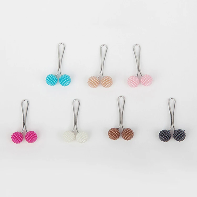 Cheap price new design multi color fashion acrylic sphere scarf clip brooch