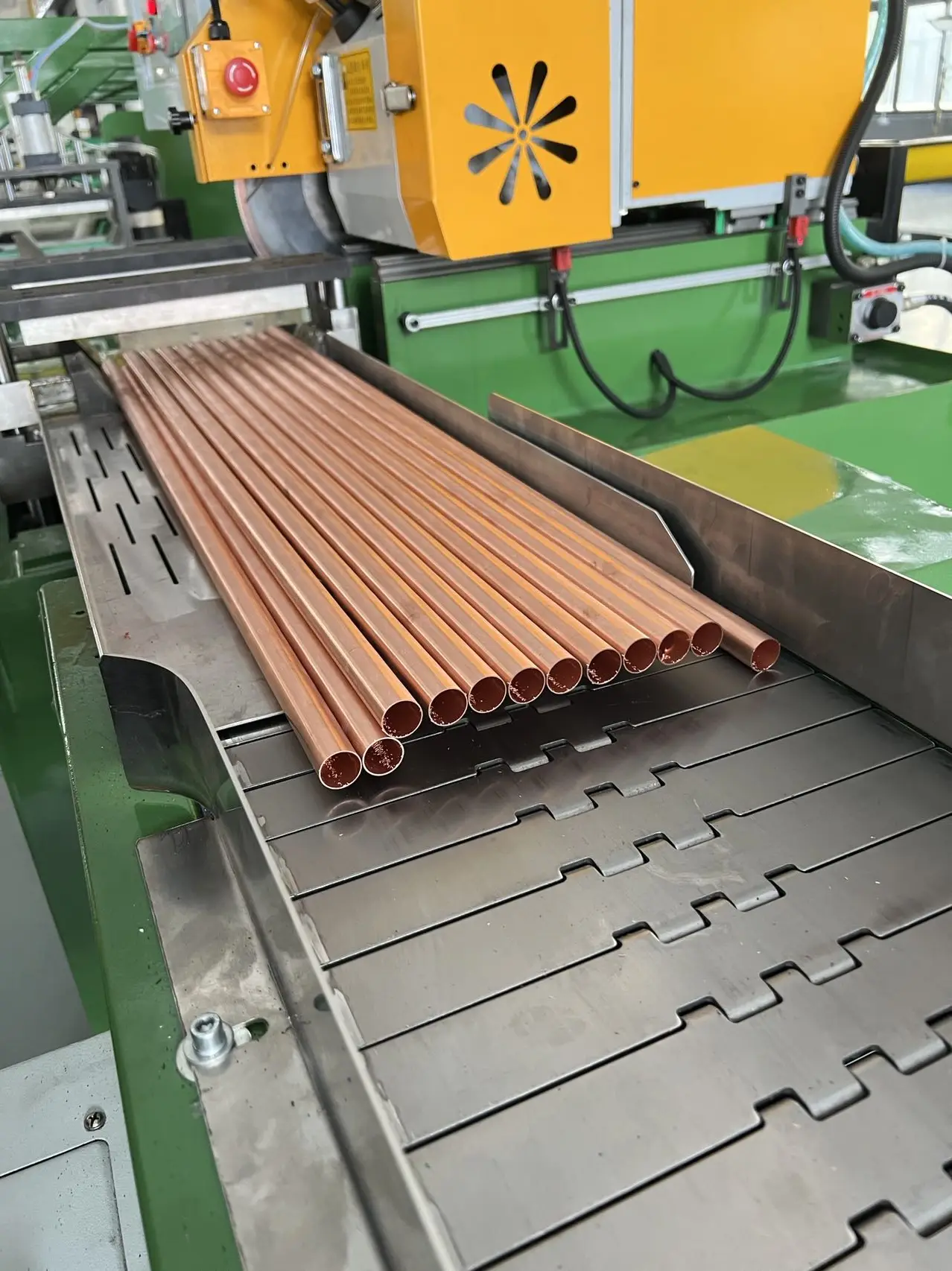 CNC Automatic Multiple Pipe Cutting Machine with Automatic Feeding and Loading SS MS Cooper Cutter