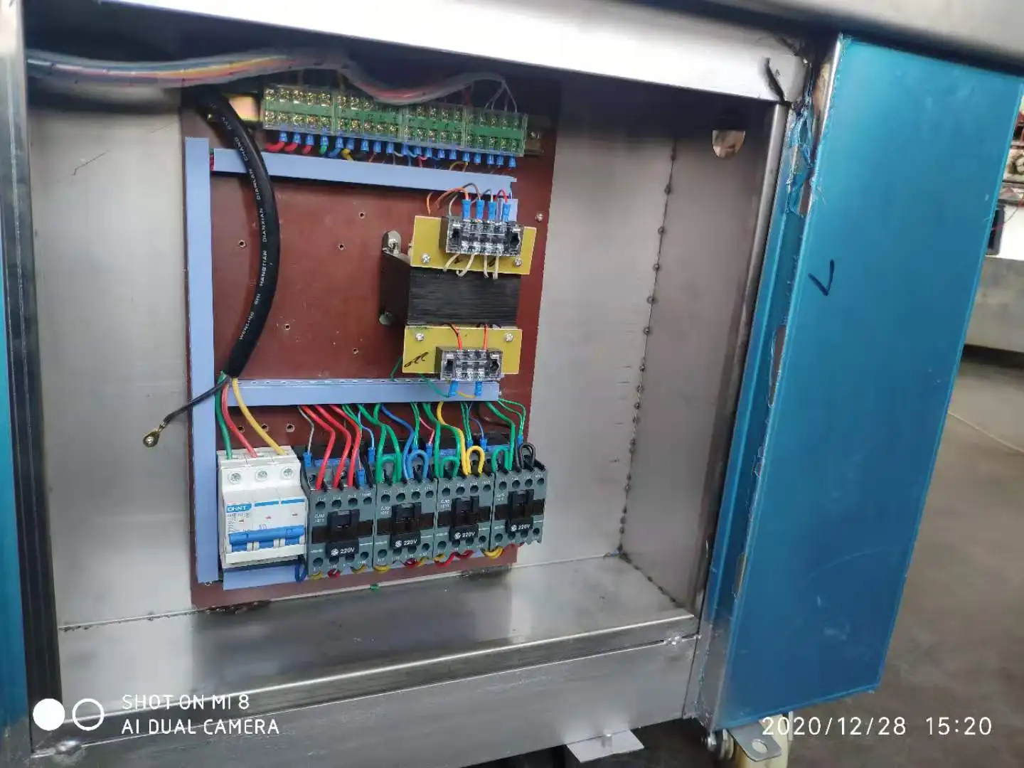 automatic double chamber food vaccum sealer vacuum packing machine fruit meat fish industrial export to Hongkong