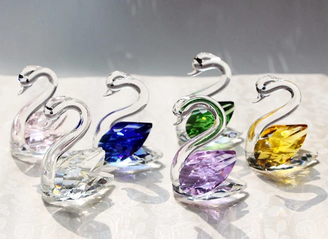 «Маленький лебедь» кристальная фигура свадебной MH-D0447