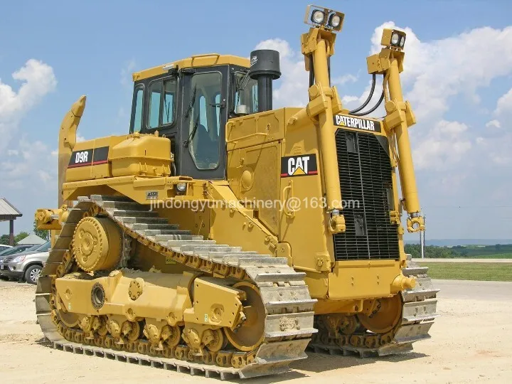 The CAT D9T WH Used Dozer is a high-efficiency bulldozer with a 436 HP engine and a weight of 50 tons