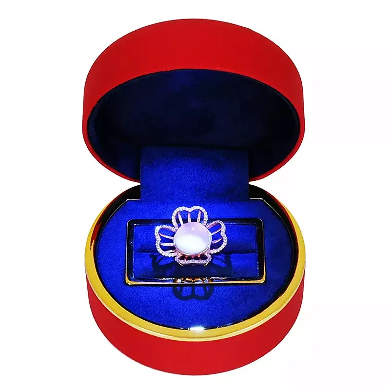 New arrival semi-circle Shape Design Pu Leather ring box with LED storage customized logo