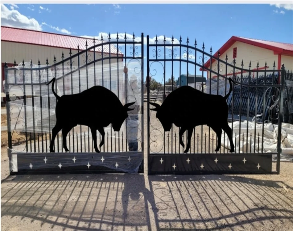 Hot Sale Wrought Iron Driveway Gate Special Design Manufacturers Horse, Cow,Deer Pattern