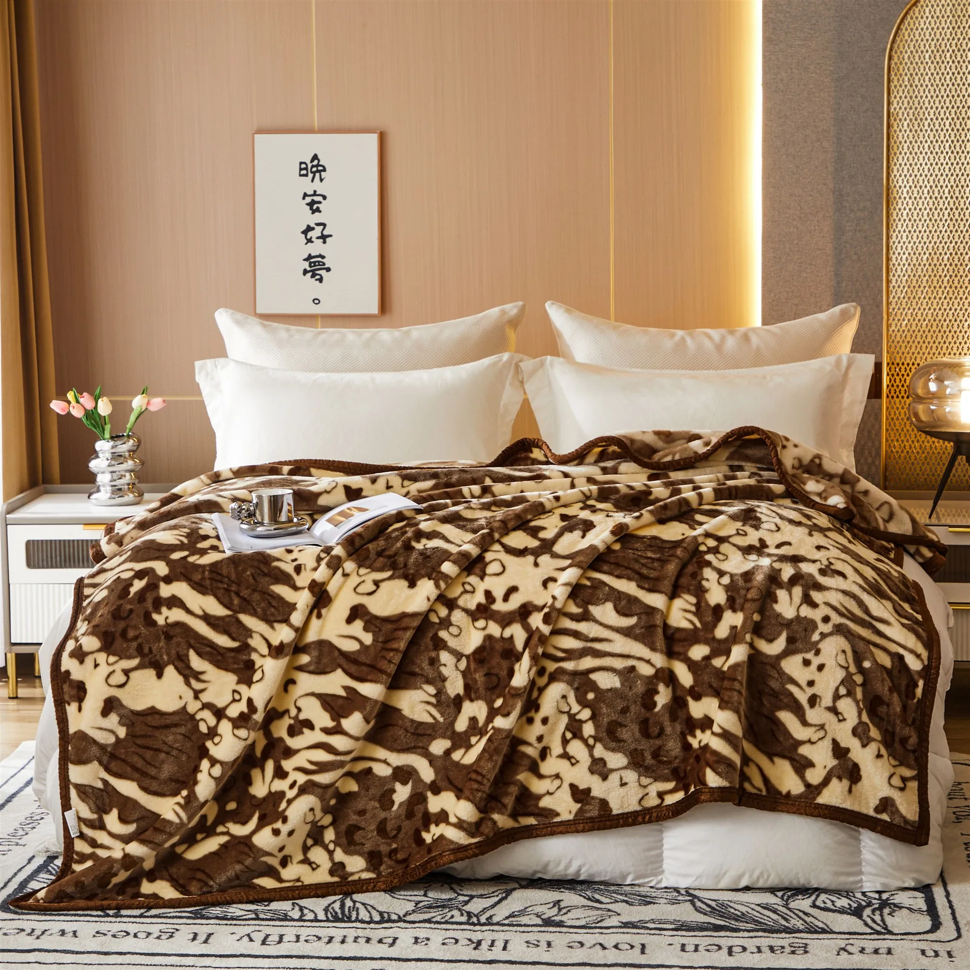 Good Price 1Ply Thick Raschel Blanket Queen Size Cartoon Pattern Korean Machine Washable Mink Player Bed Blanket