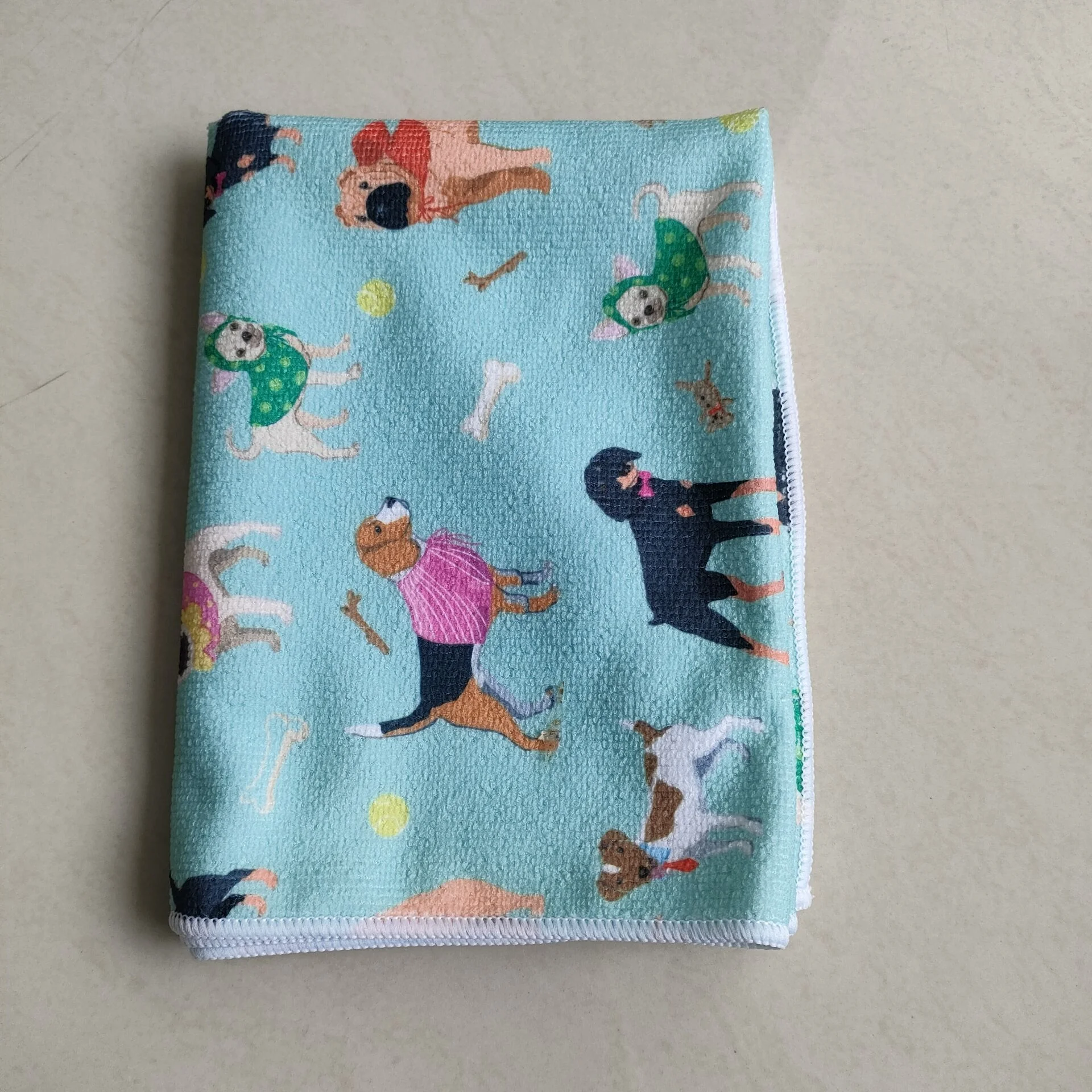 Design trend microfiber quick dry  beach towel custom print summer sand free animal print beach towel