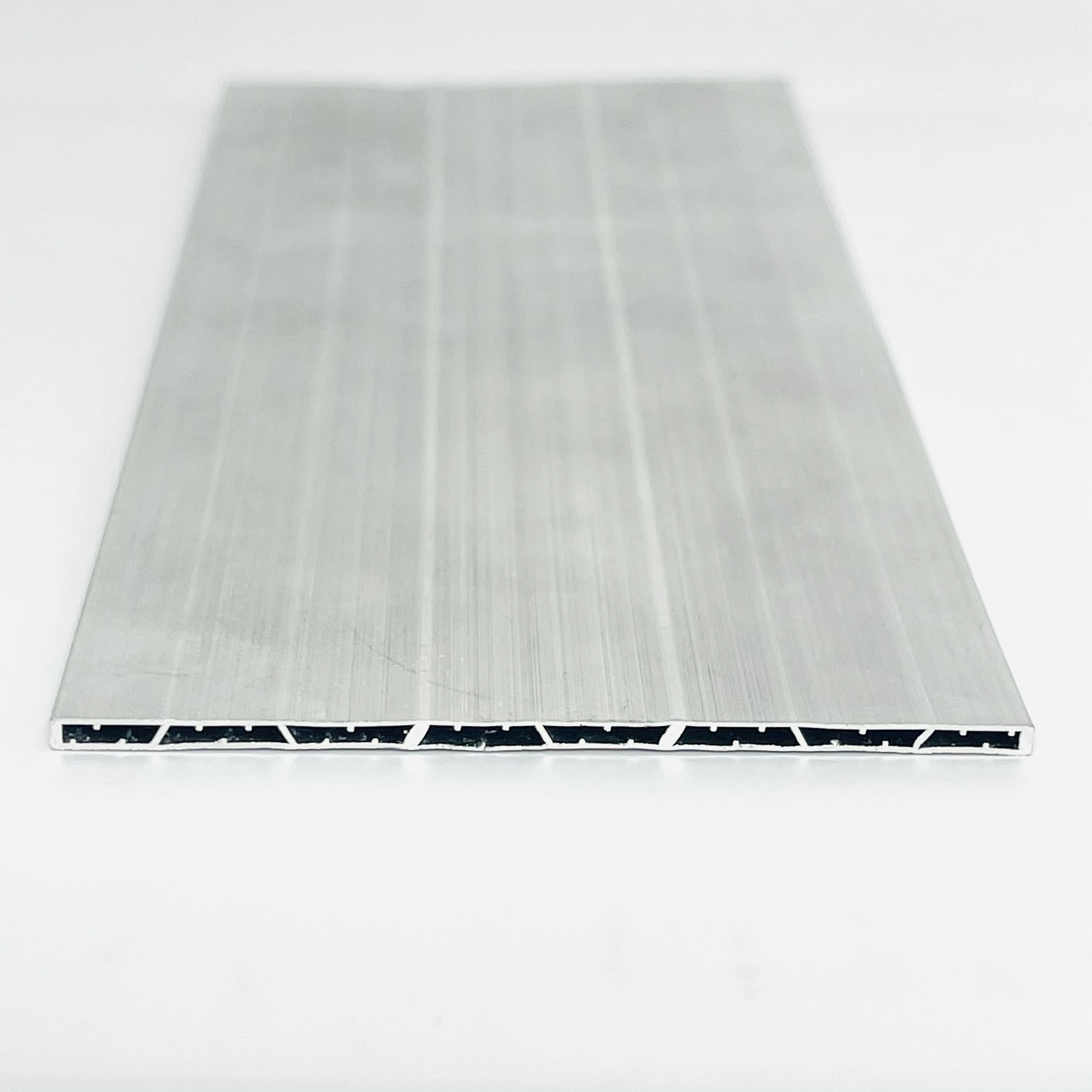 Focus on high-end aluminum profiles custom parallel flow flat aluminum tube