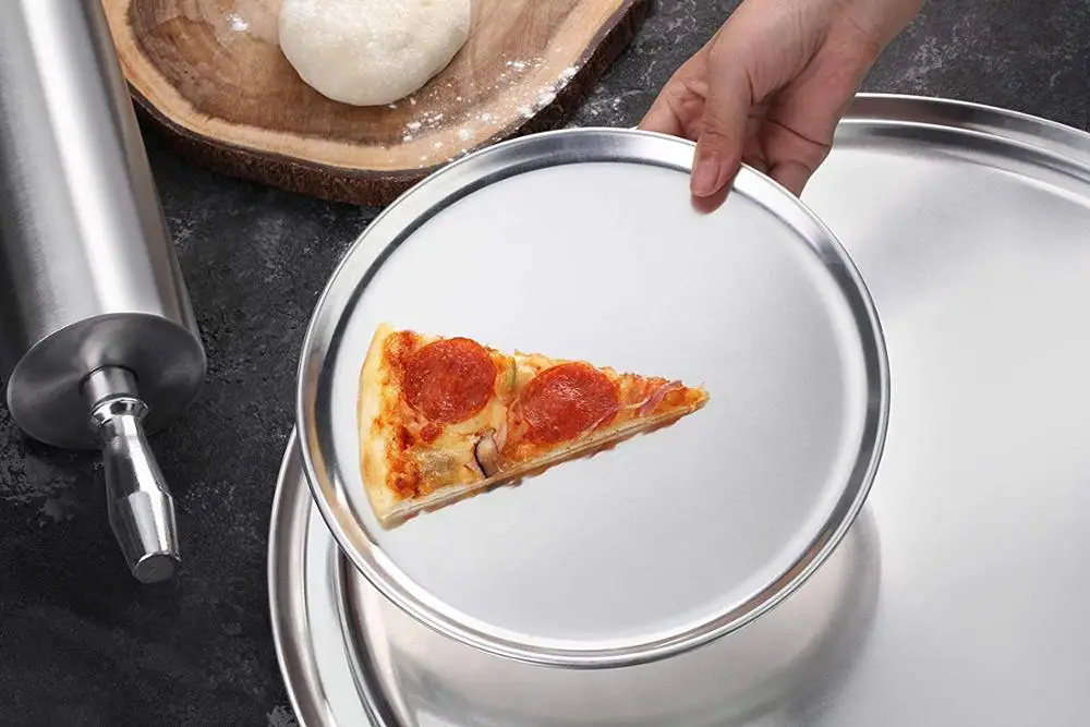 New Star Foodservice Pizza Pan/Tray, Wide Rim, Aluminum, 16 Inch
