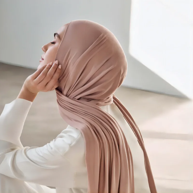 2024 Factory Wholesale Soft Breathable Plain Light Weight Bamboo Modal Woven Hijab Cotton Modal Hijab for Muslim Women
