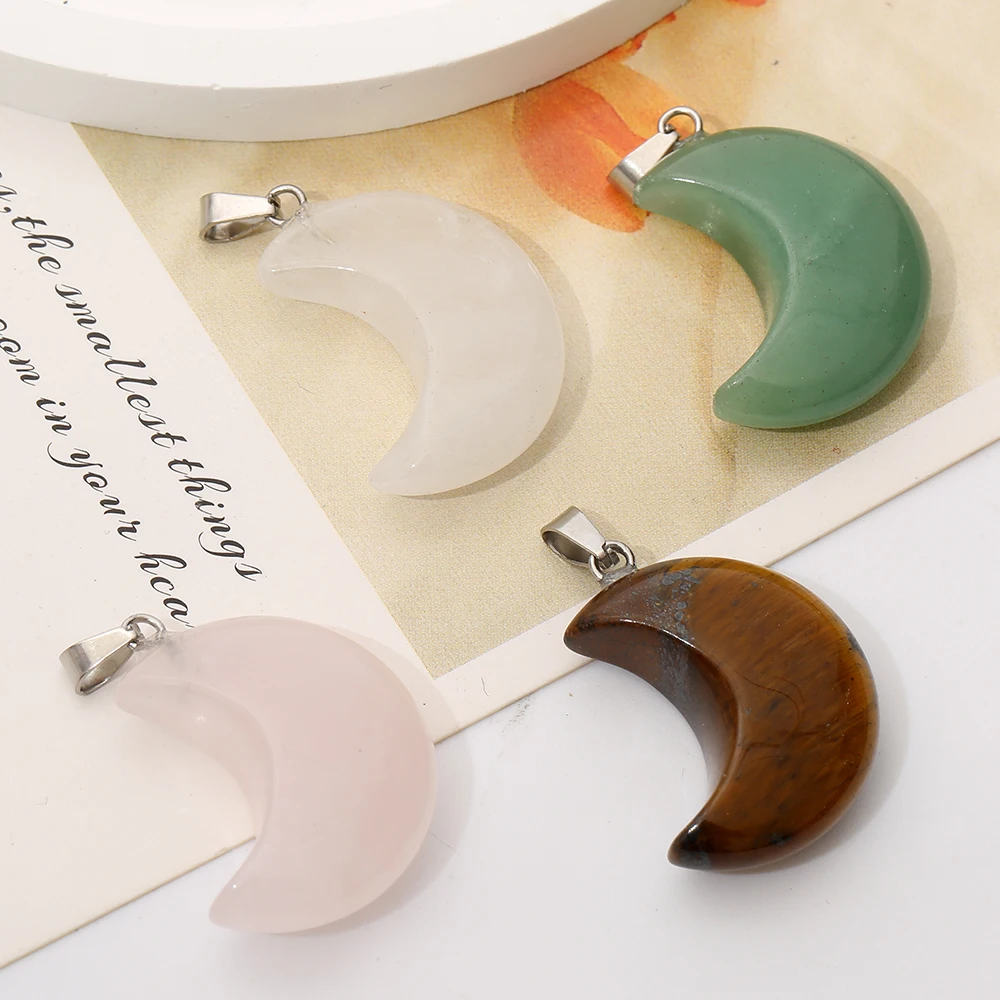 New Jewelry Healing Crescent Moon Shaped Rainbow Crystal Pendant 7 Chakra Reiki Gemstone Howlite Charms for Women Necklace