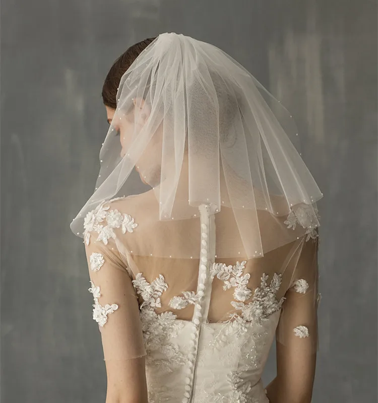 V627 Elegant Wedding Bridal Veil Soft Tulle Beading Handmade White Shoulder Short Brides Veil Women Marriage Accessories