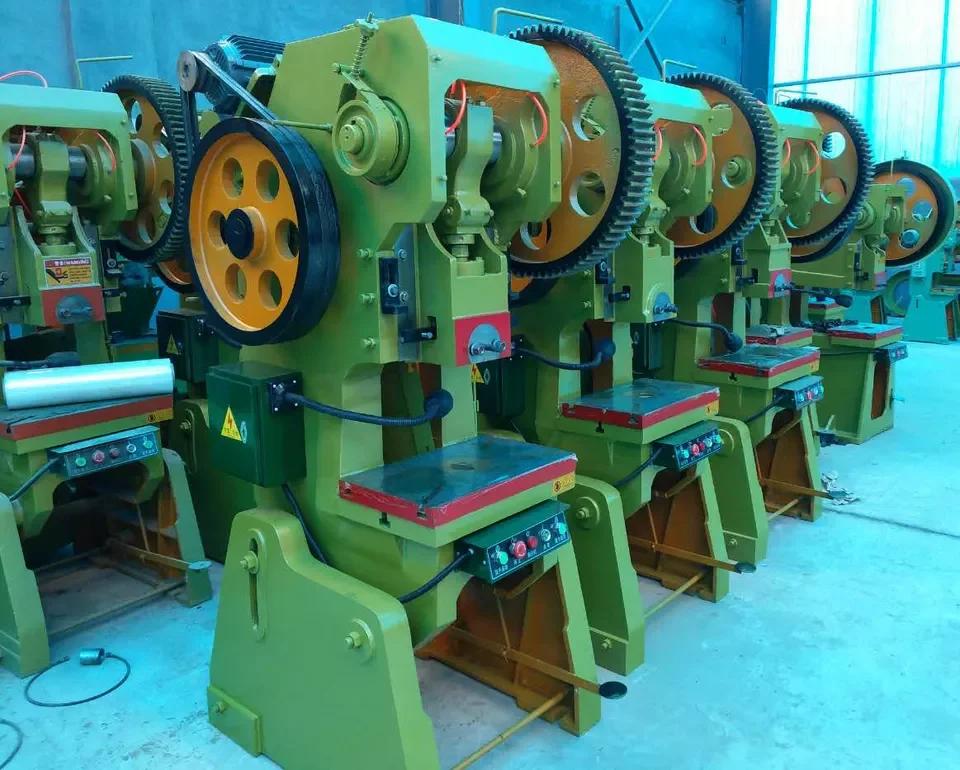 J23 63 ton Good price Mechanical Eccentric Power Press