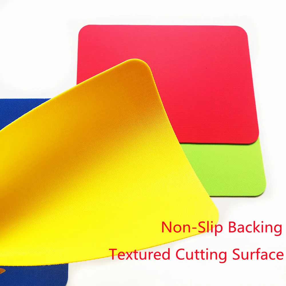 Wholesale Professional Non Slip Flexible 4pcs/Set Plastic Cutting Board Set