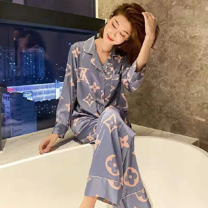 2022 wholesale pajamas china hot selling designer pyjamas satin luxury pajamas women