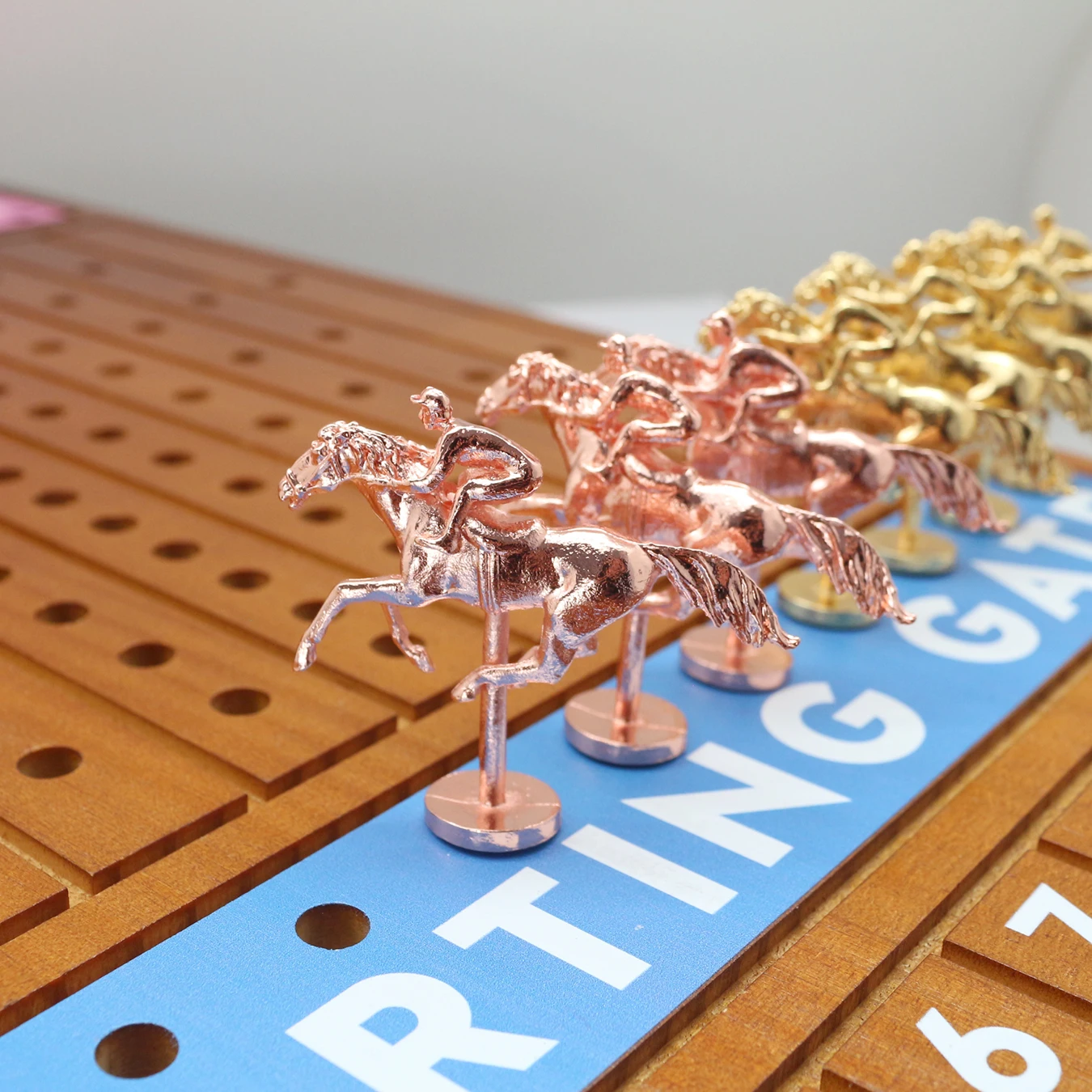 Wood Metal Horses Thickened Finish LINE with Dice Cards Chips Family Tabletop Game Night Horseracing Game Horse Race Board Game