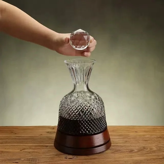 YUG Glassware Drop-shipping Hand-Blown Lead-Free Crystal Swirling Glass Carafe Wine Decanter